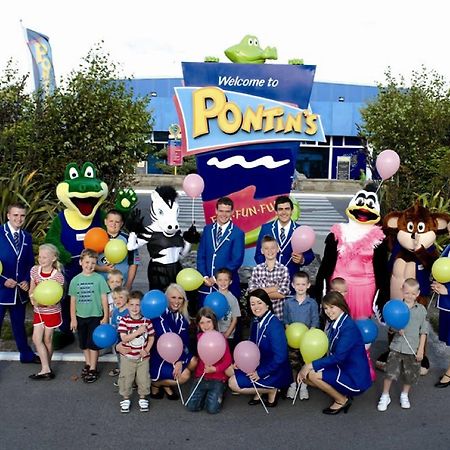 Pontins-Southport Holiday Park Extérieur photo
