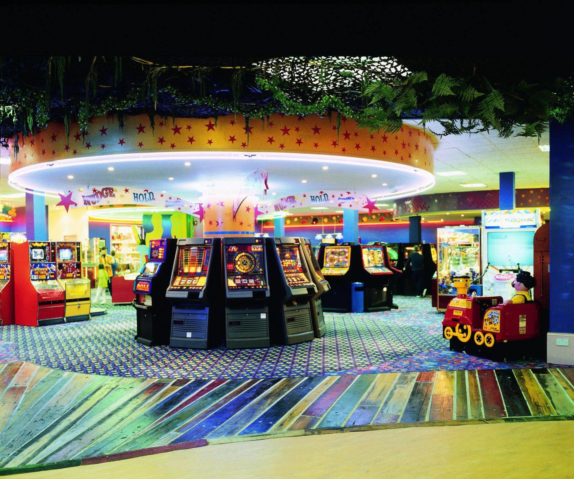 Pontins-Southport Holiday Park Extérieur photo