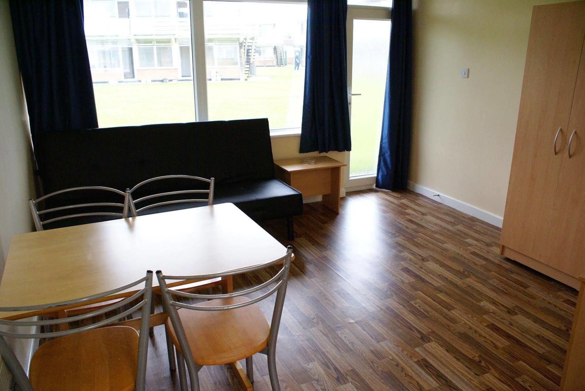 Pontins-Southport Holiday Park Extérieur photo